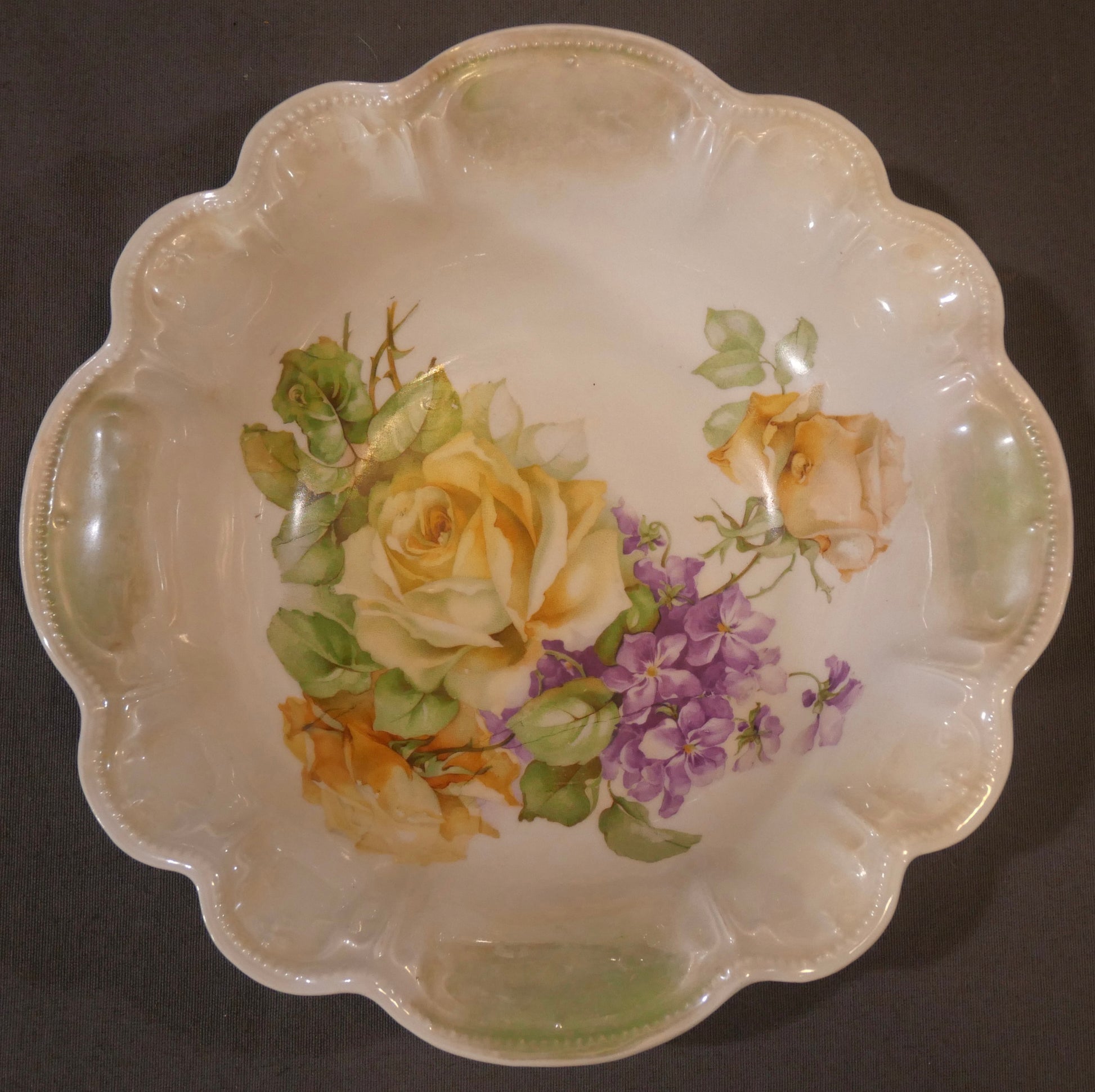 Circa 1900 German Victorian Porcelain Floral Motifs Scalloped Edge Bowl