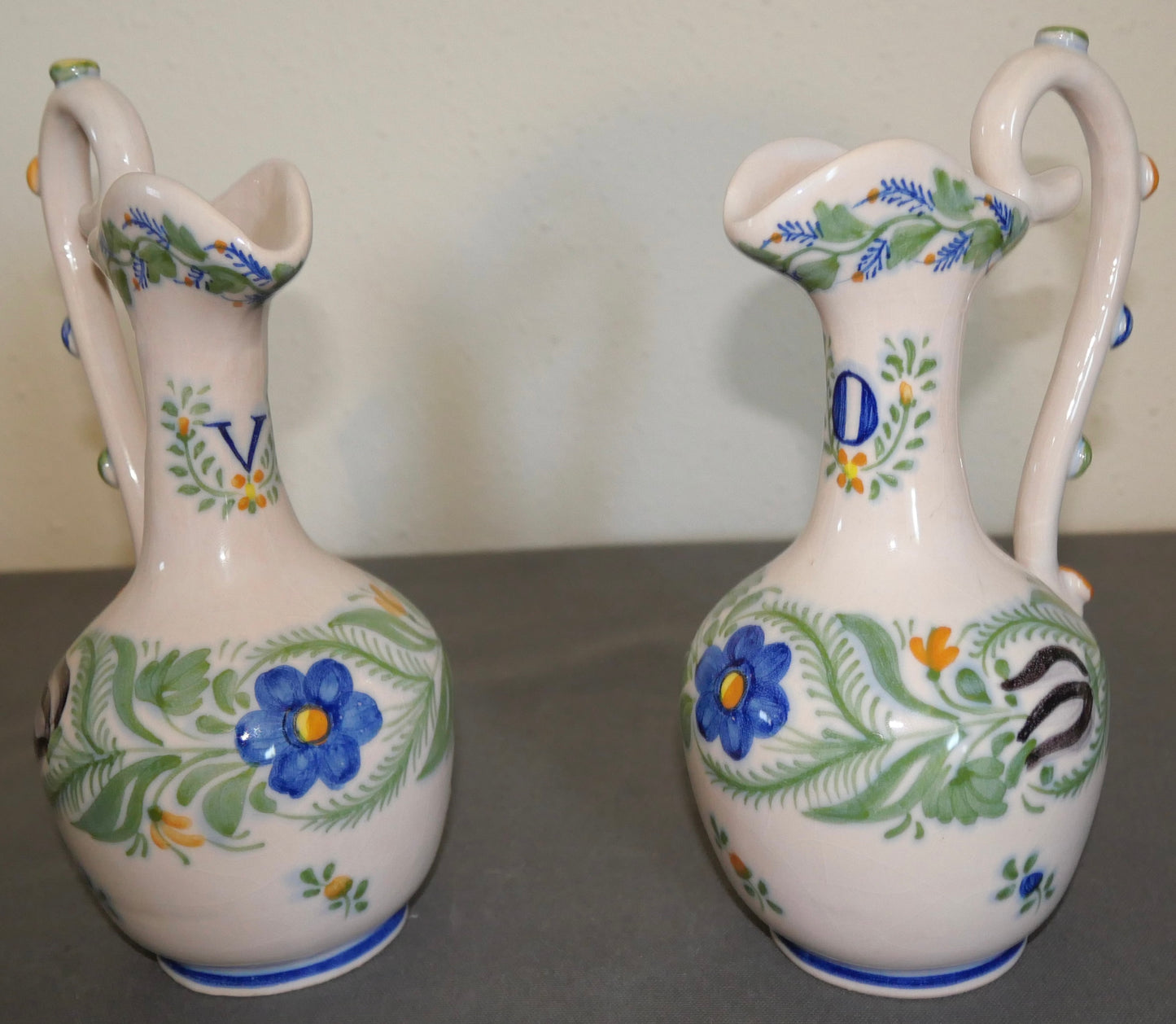 Vintage Circa 1970 Spanish Jose Gimeno Martinez Manises Earthenware Oil and Vinegar Cruet Set with Handled Server