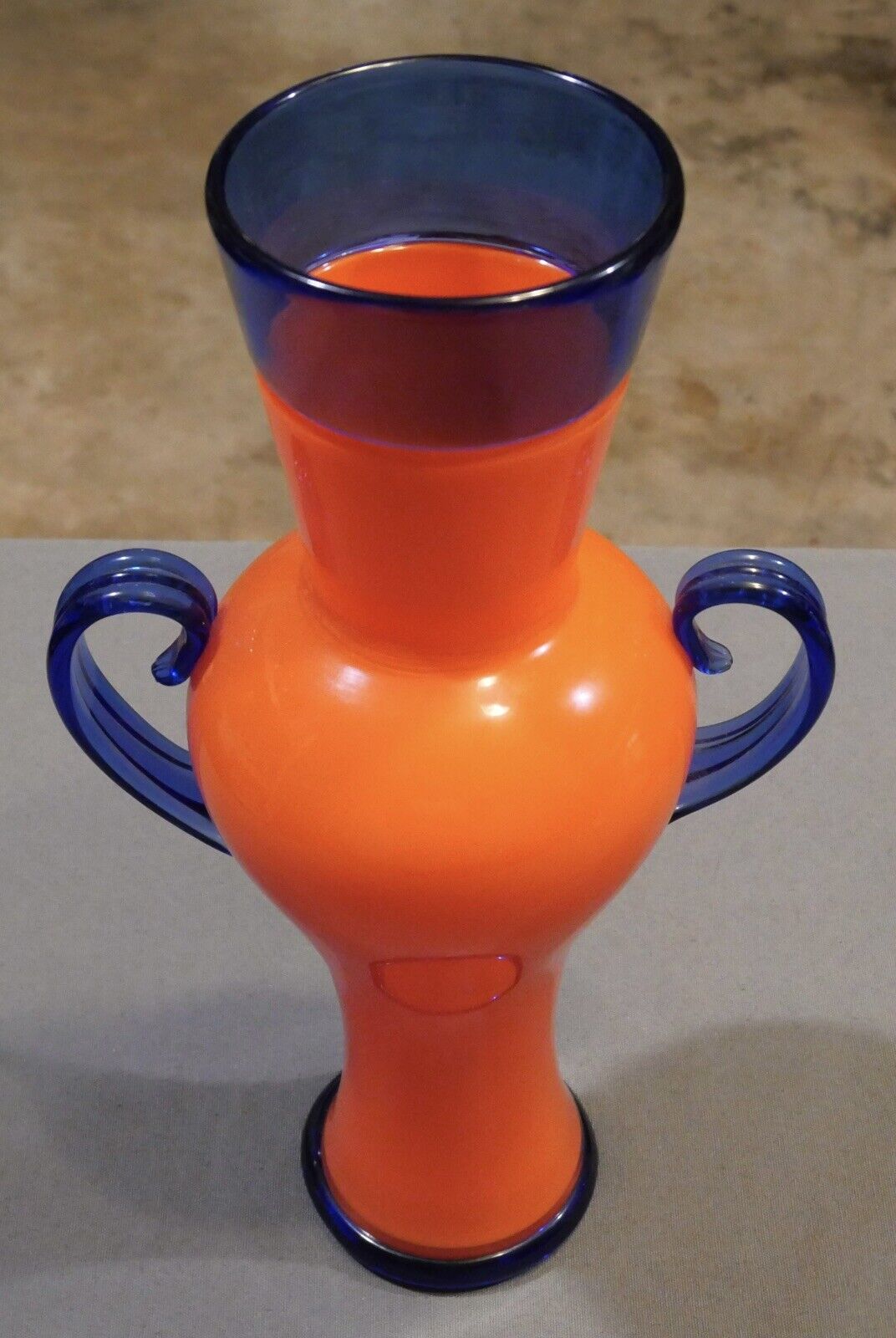 2001 Ipso Facto Art Glass Contemporary Style Orange/Blue Double Handled Vase