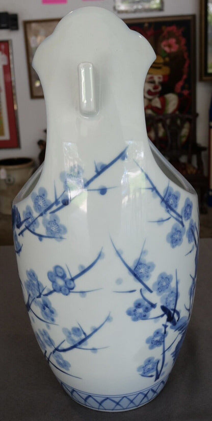 Vintage Circa 1970 Japanese Arita Porcelain Well Bucket Form Vase