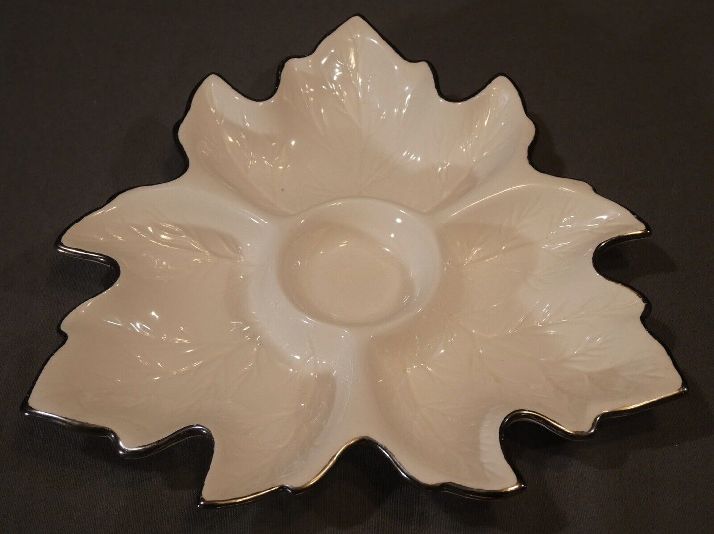 Vintage 1970's American Mid Century Modern Holland Mold Ceramic Maple Leaf Chip/Dip Bowls