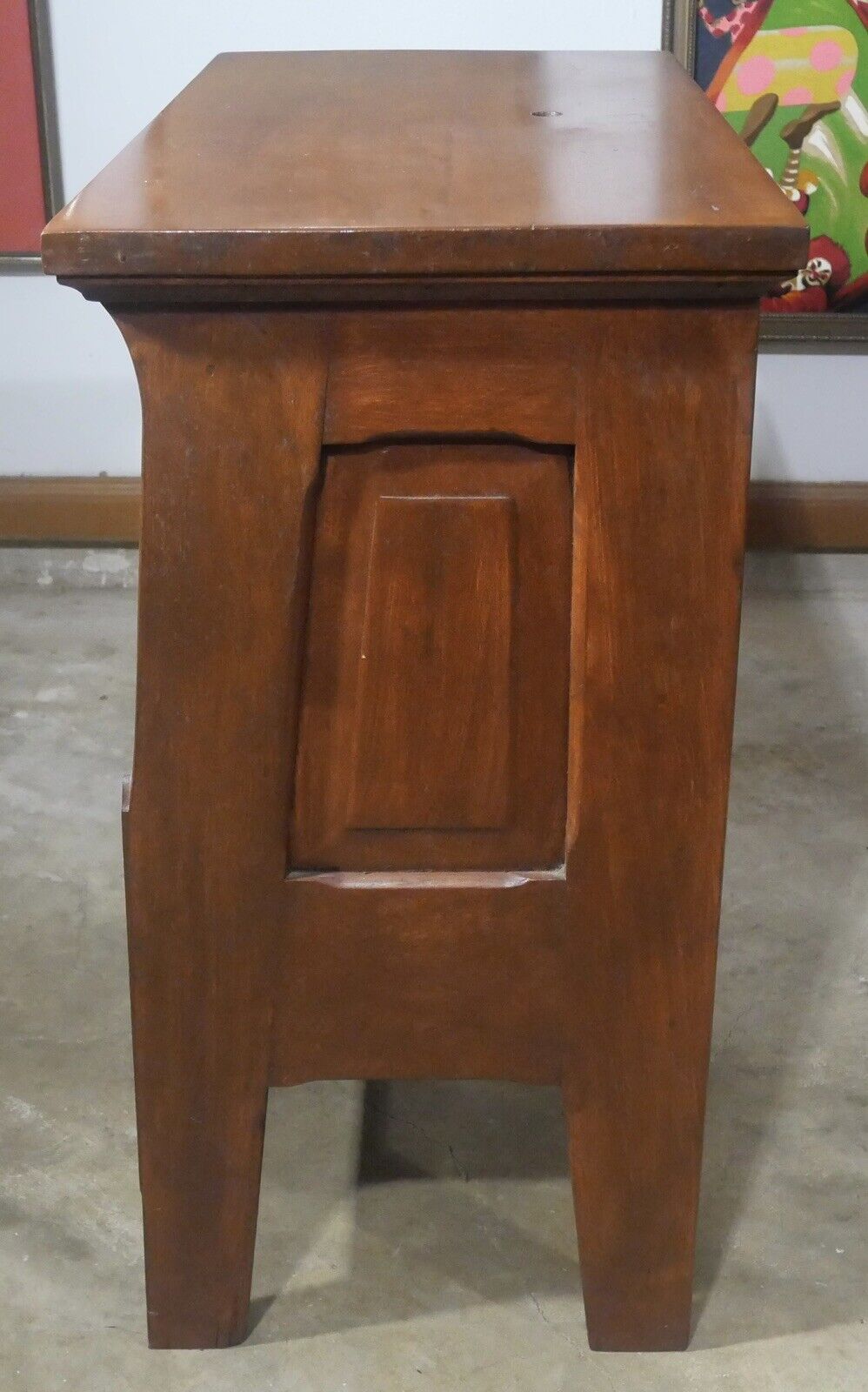 Circa 1900 English Victorian Mahogany Cellarette Cabinet