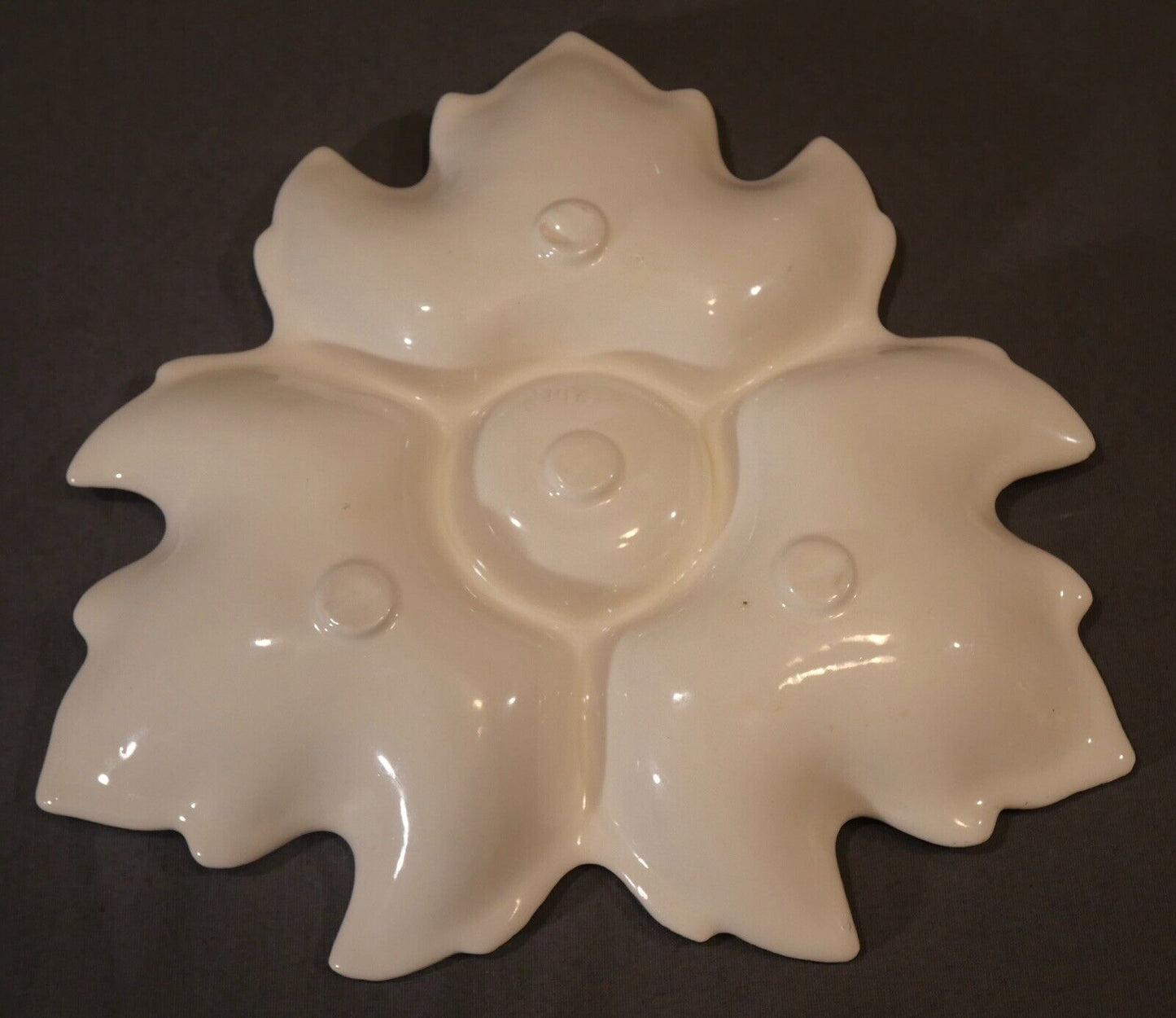 Vintage 1970's American Mid Century Modern Holland Mold Ceramic Maple Leaf Chip/Dip Bowls